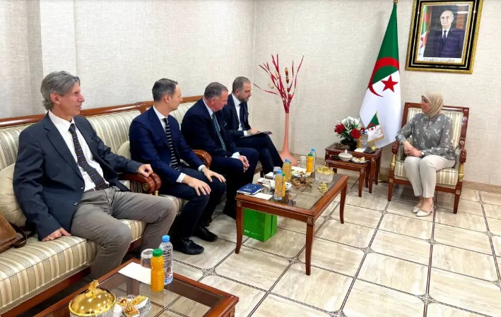 Benmouloud et l'eGA d'Estonie échangent sur la transformation numérique de l'Algérie